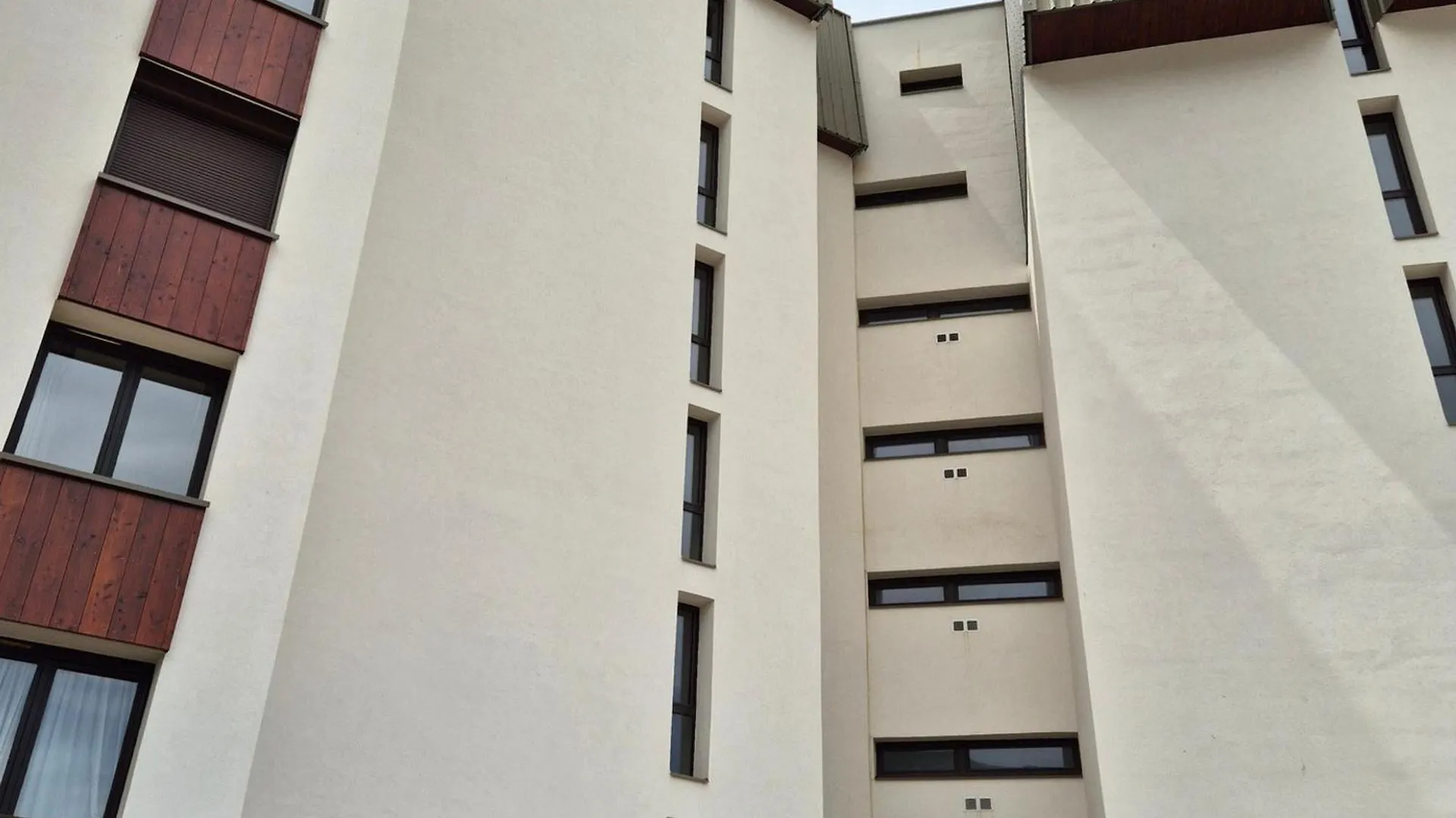 דירה לס דה-אלפס Studio Fonctionnel Avec Balcon, Animaux Admis - Fr-1-811-25